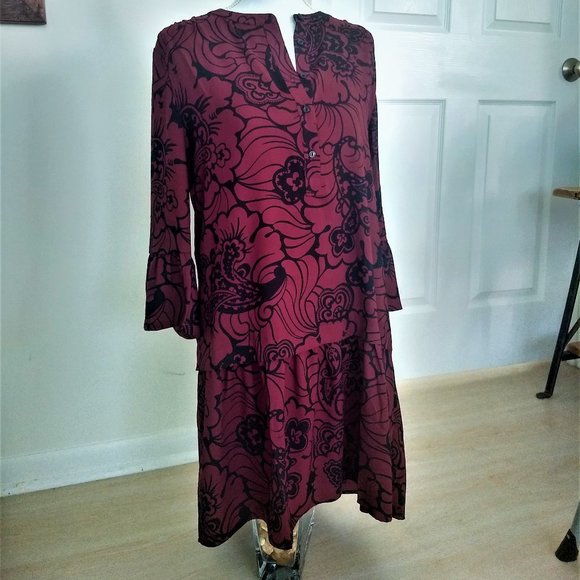 Loft Dress Mini - Picture 1 of 9